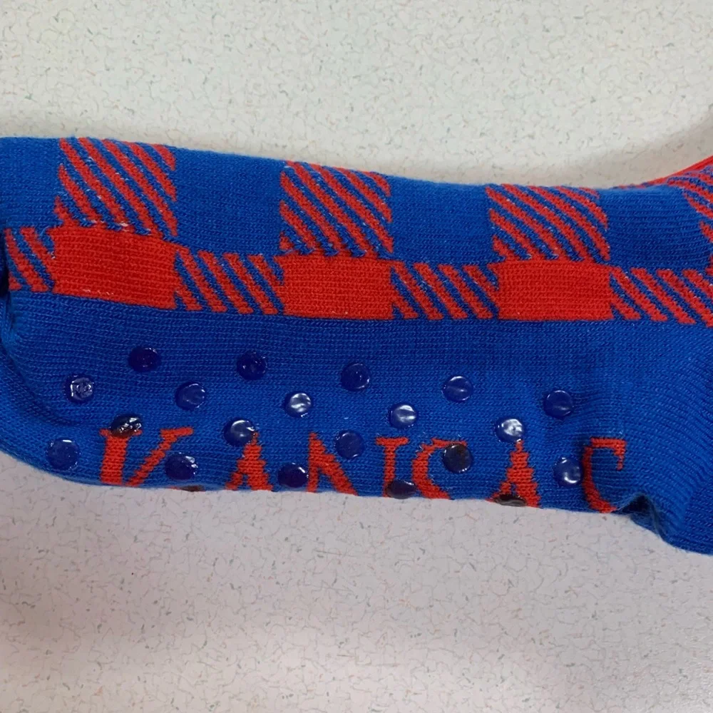 KU Slipper Socks Kansas Jayhawks Warm Insulated For Bare Feet NWT Embroidered